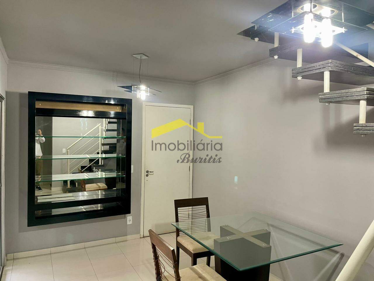 Cobertura para aluguel no Buritis: 