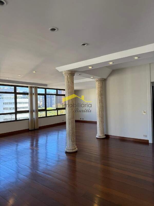 Apartamento à venda no Santo Agostinho: 