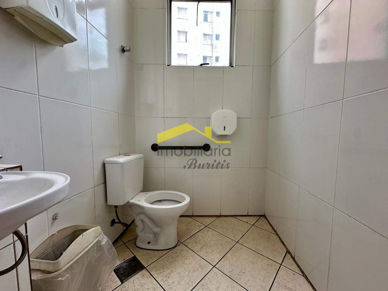 Loja para aluguel no Estoril: 