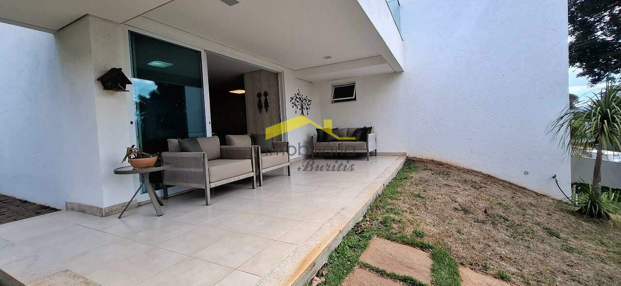 Casa em Condomínio à venda no COND. QUINTAS DO SOL: 