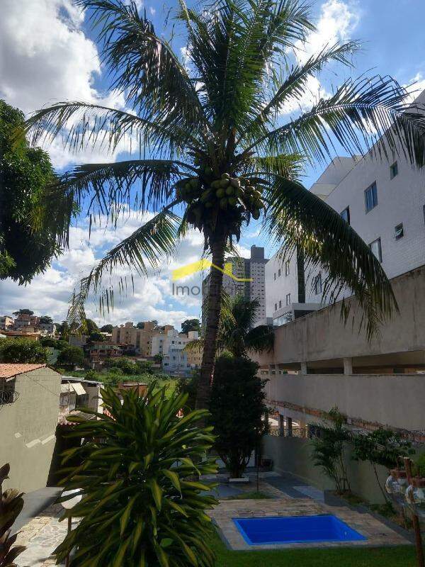 Casa à venda no Cinqüentenário: 