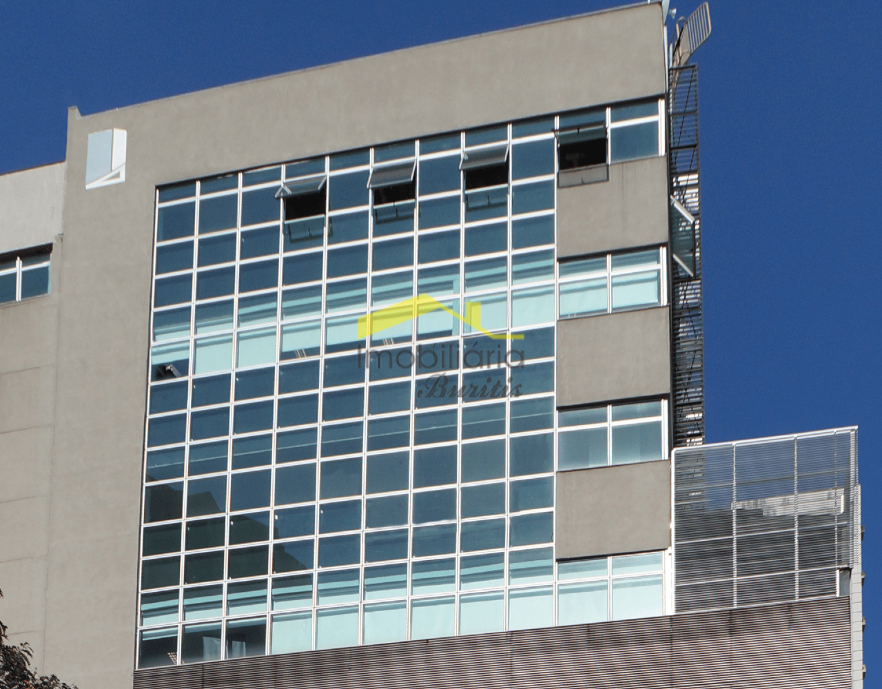 Prédio Comercial à venda no Lourdes: 