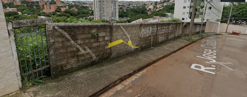 Lote à venda no Estoril: 