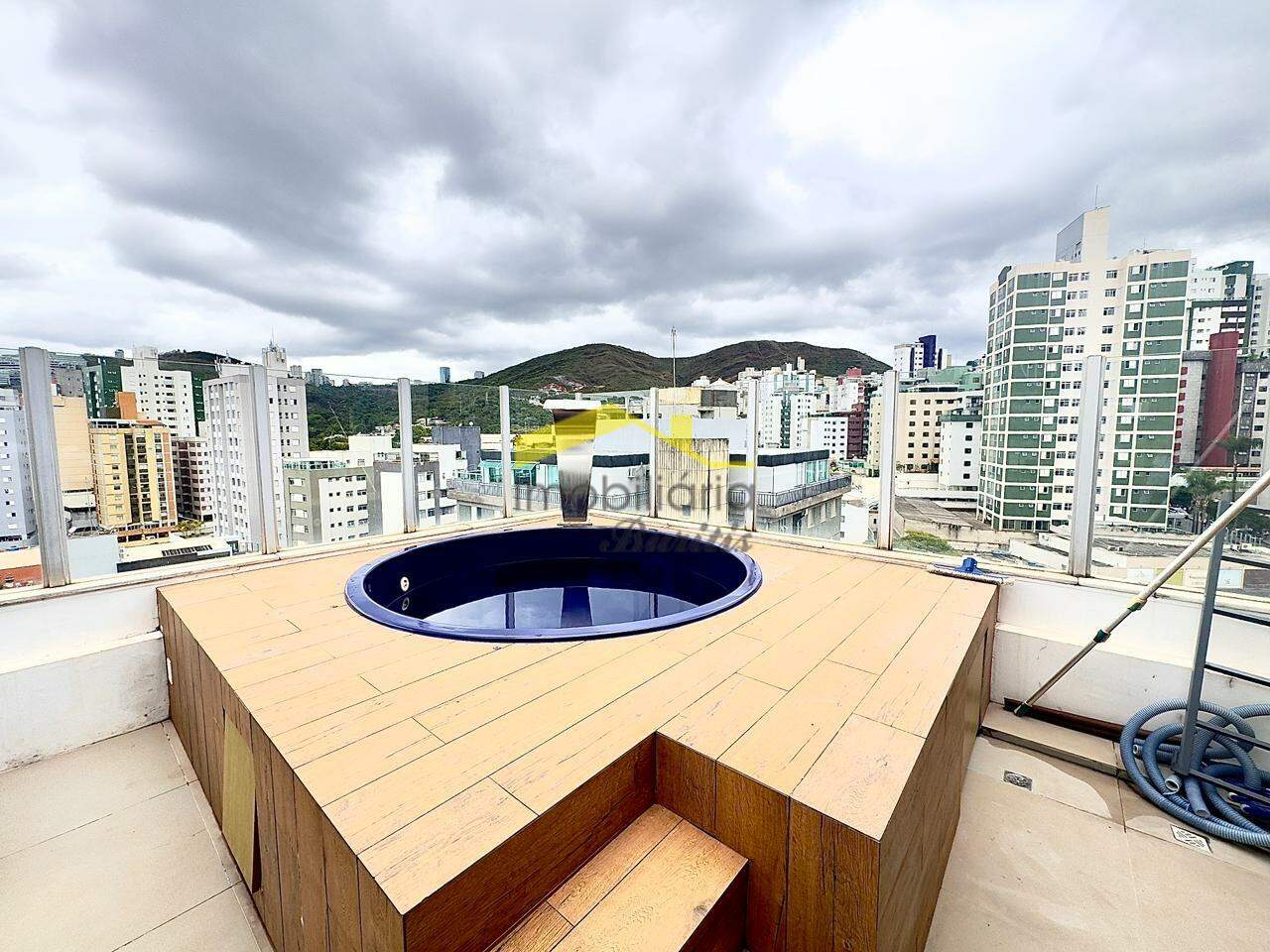 Cobertura para aluguel no Buritis: 