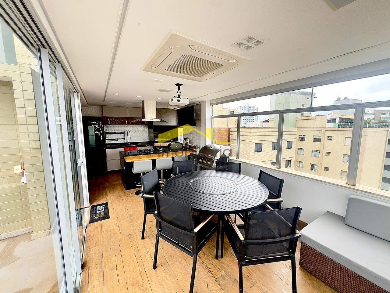 Cobertura para aluguel no Buritis: 