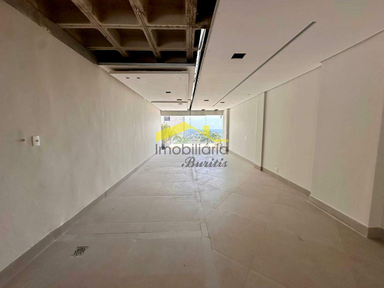 Loja para aluguel no Belvedere: 