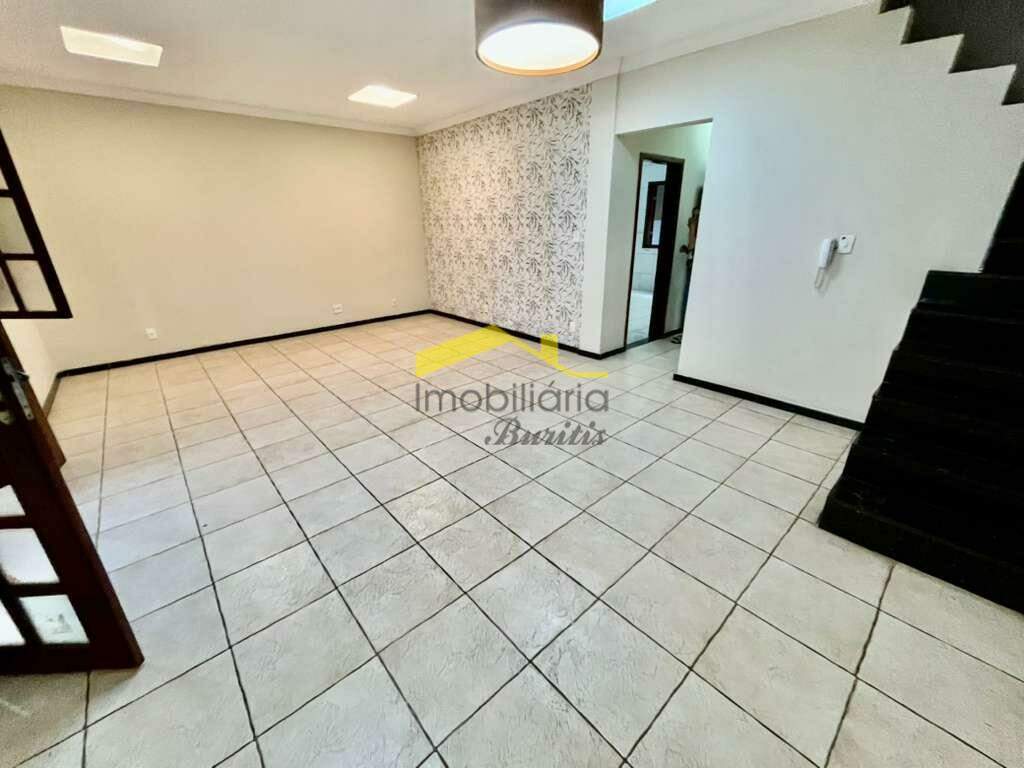 Casa à venda no Buritis: 