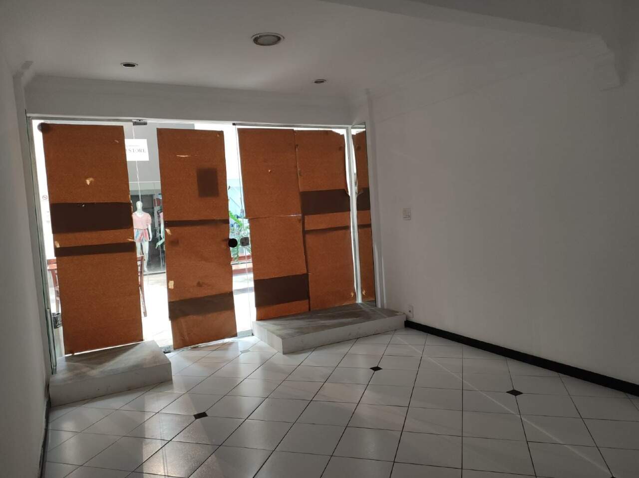 Loja à venda no Estoril: 