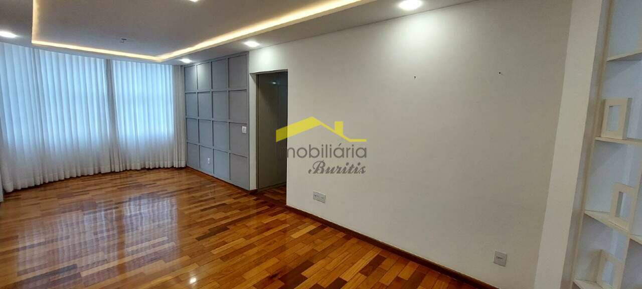 Apartamento à venda no Buritis: 
