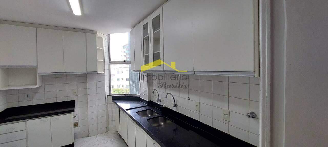 Apartamento à venda no Buritis: 