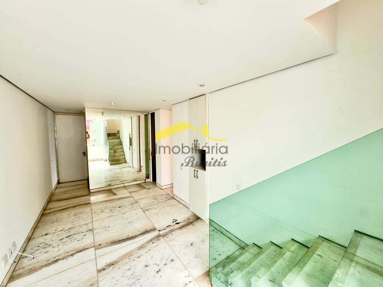 Cobertura à venda no Buritis: 