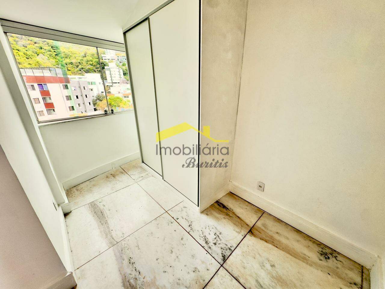 Cobertura à venda no Buritis: 