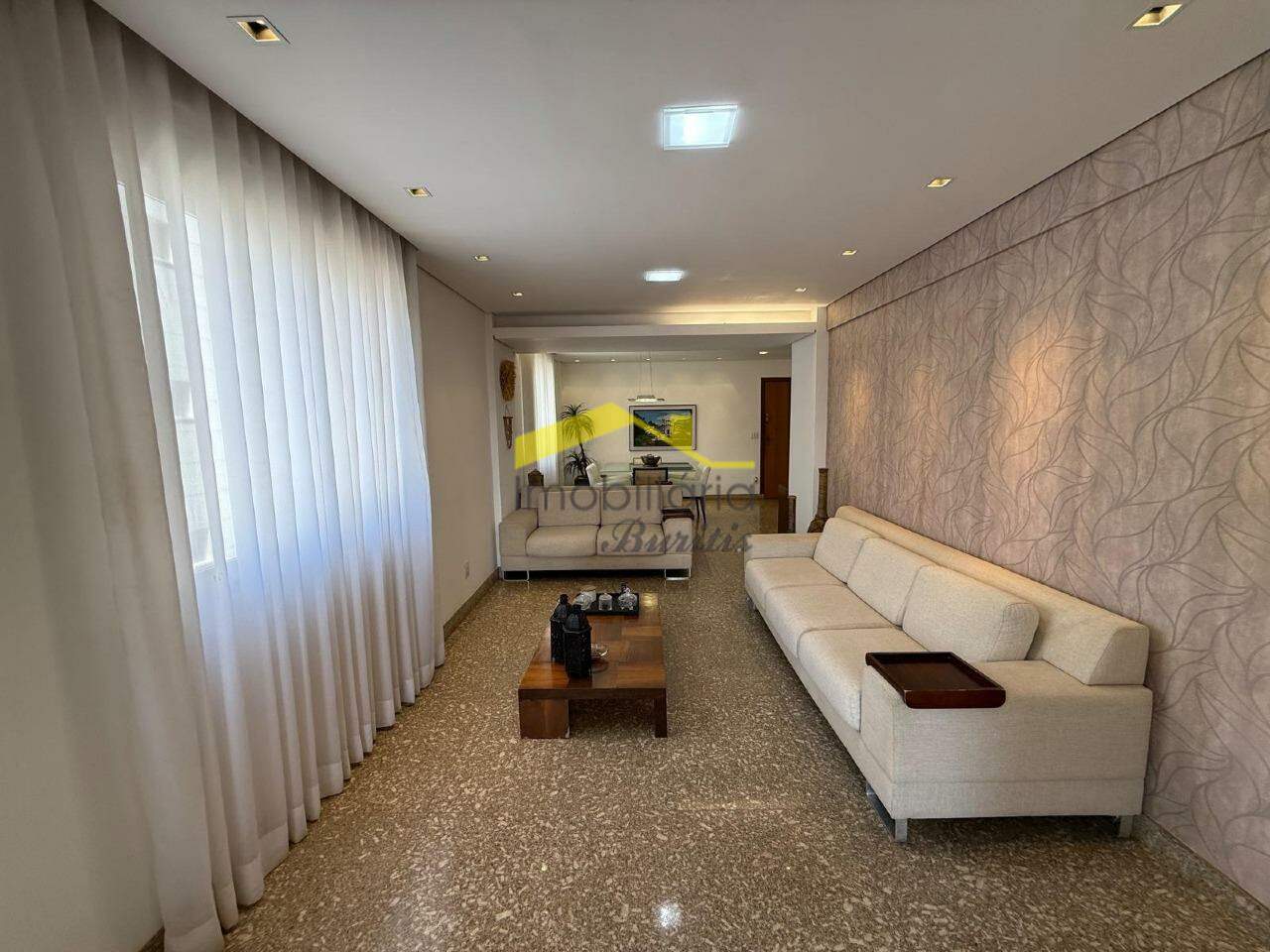 Apartamento para aluguel no Buritis: 