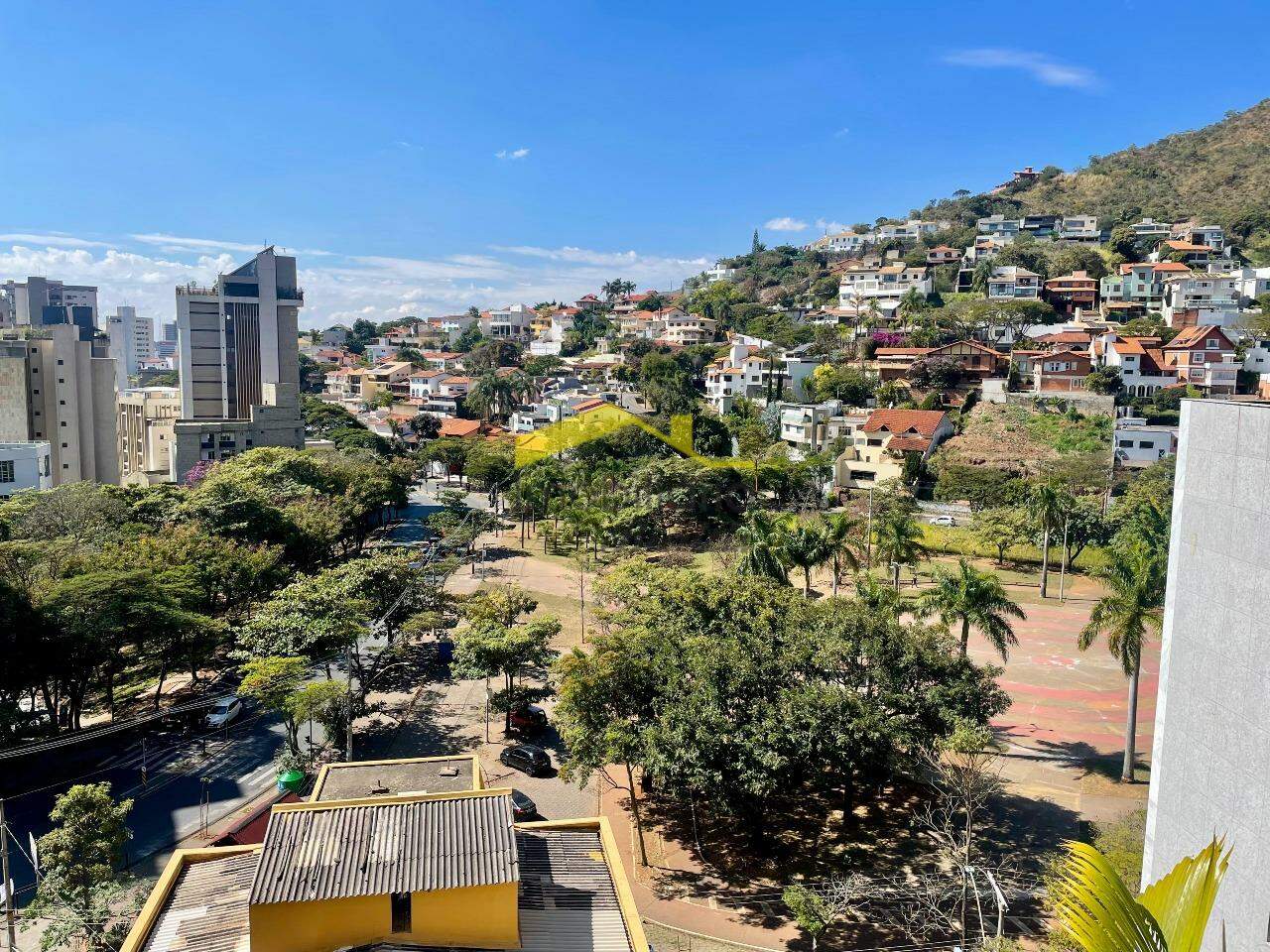 Apartamento à venda no Sion: 