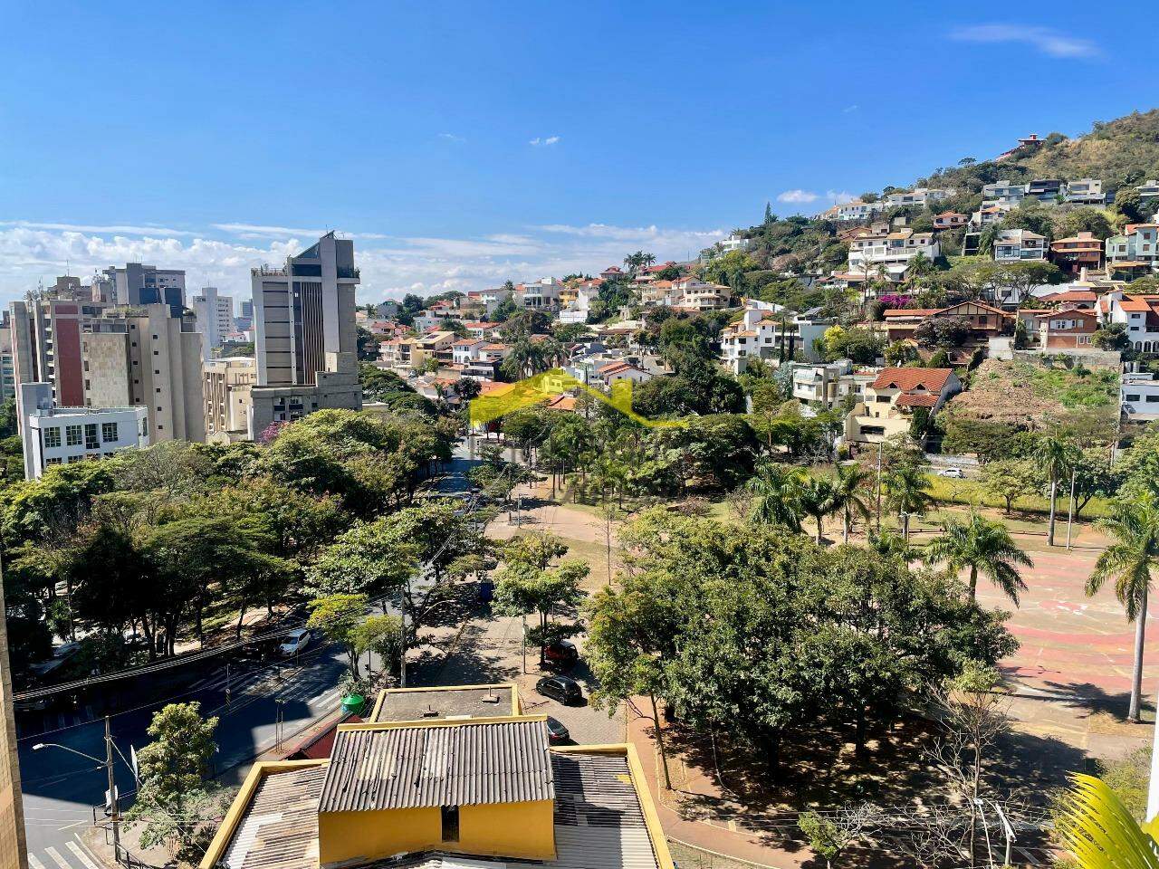 Apartamento à venda no Sion: 