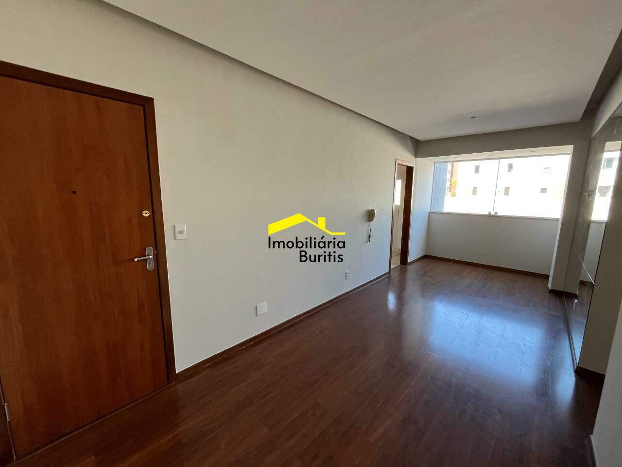 Apartamento à venda no Buritis: Sala