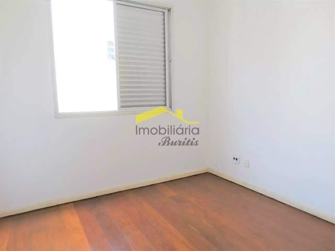 Apartamento à venda no Buritis: 