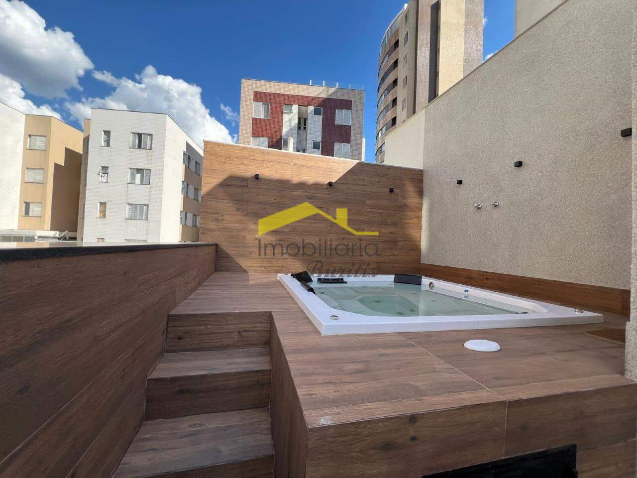 Cobertura à venda no Buritis: 