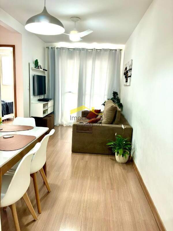 Apartamento à venda no Cinqüentenário: 