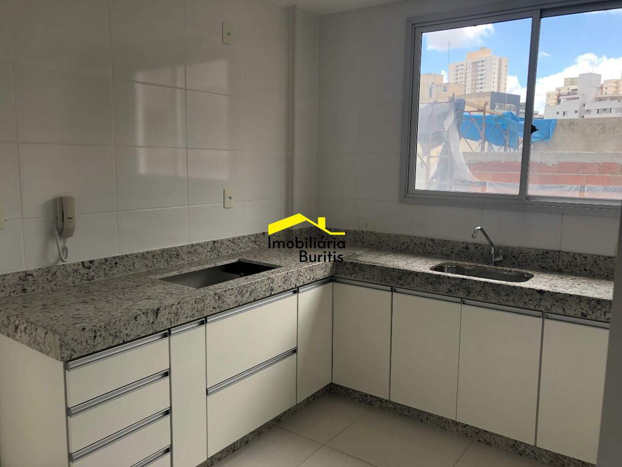 Apartamento à venda no Buritis: 