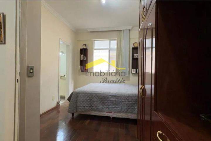 Apartamento à venda no Buritis: 