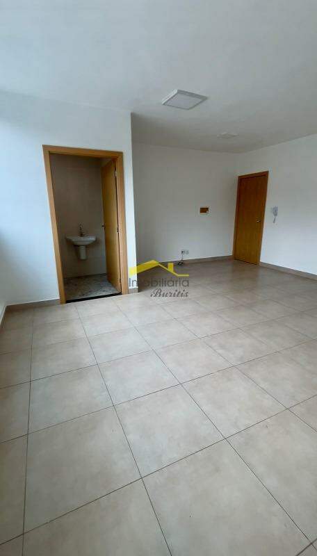 Sala para aluguel no Buritis: 