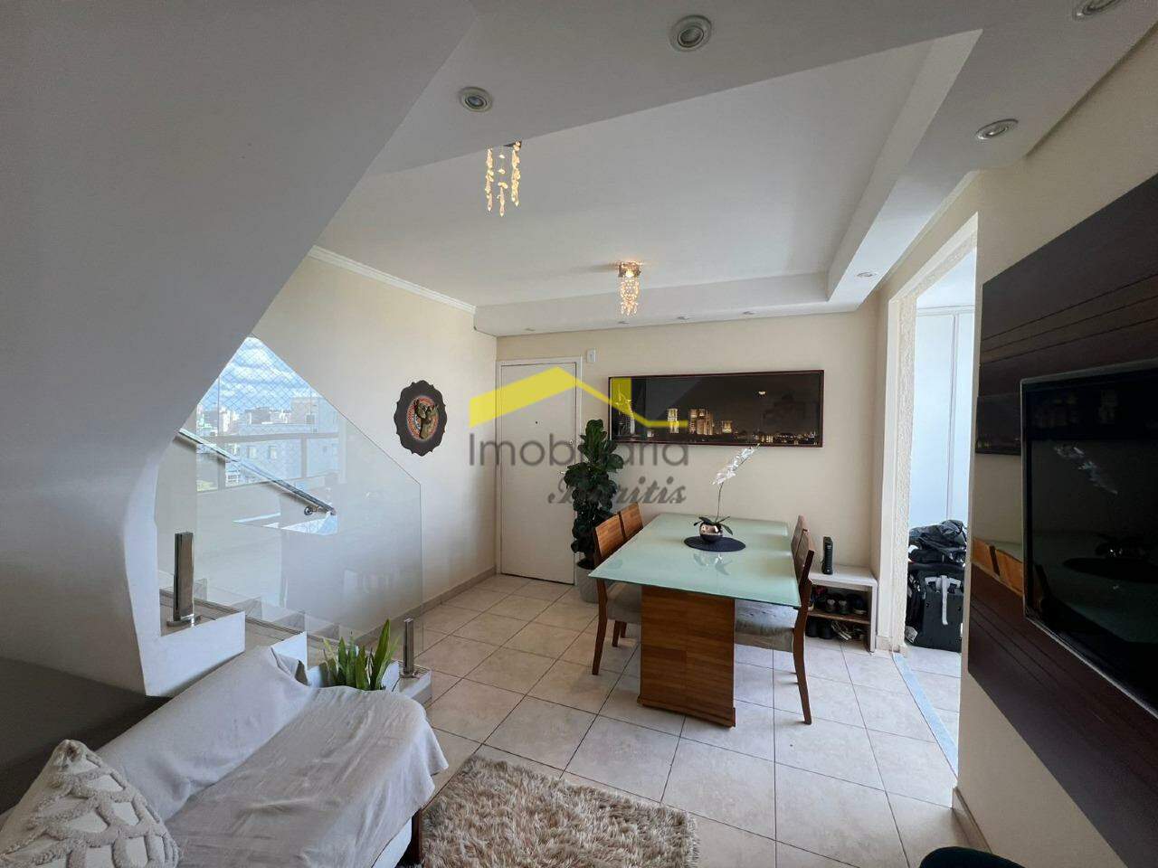 Cobertura para aluguel no Buritis: 