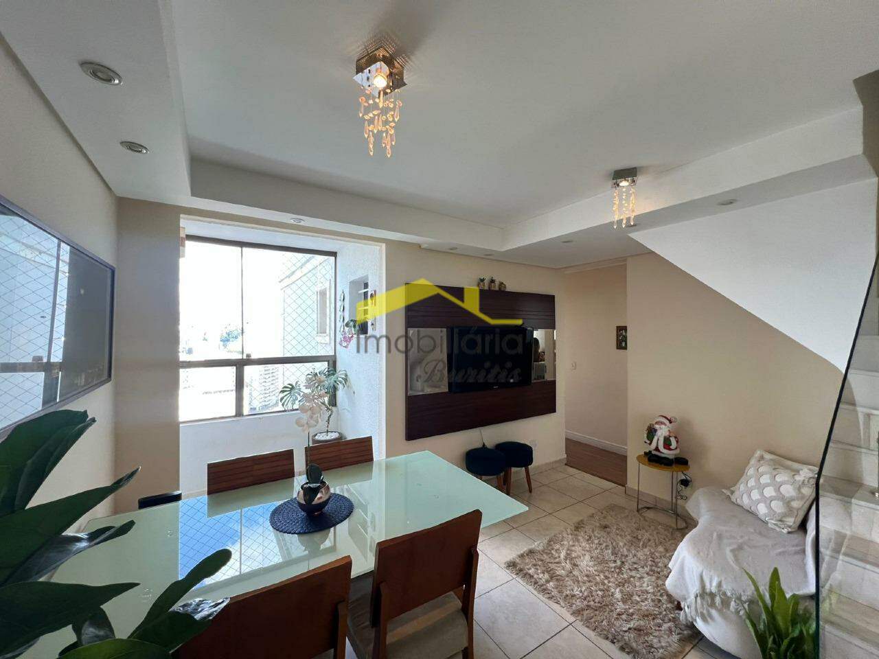 Cobertura para aluguel no Buritis: 