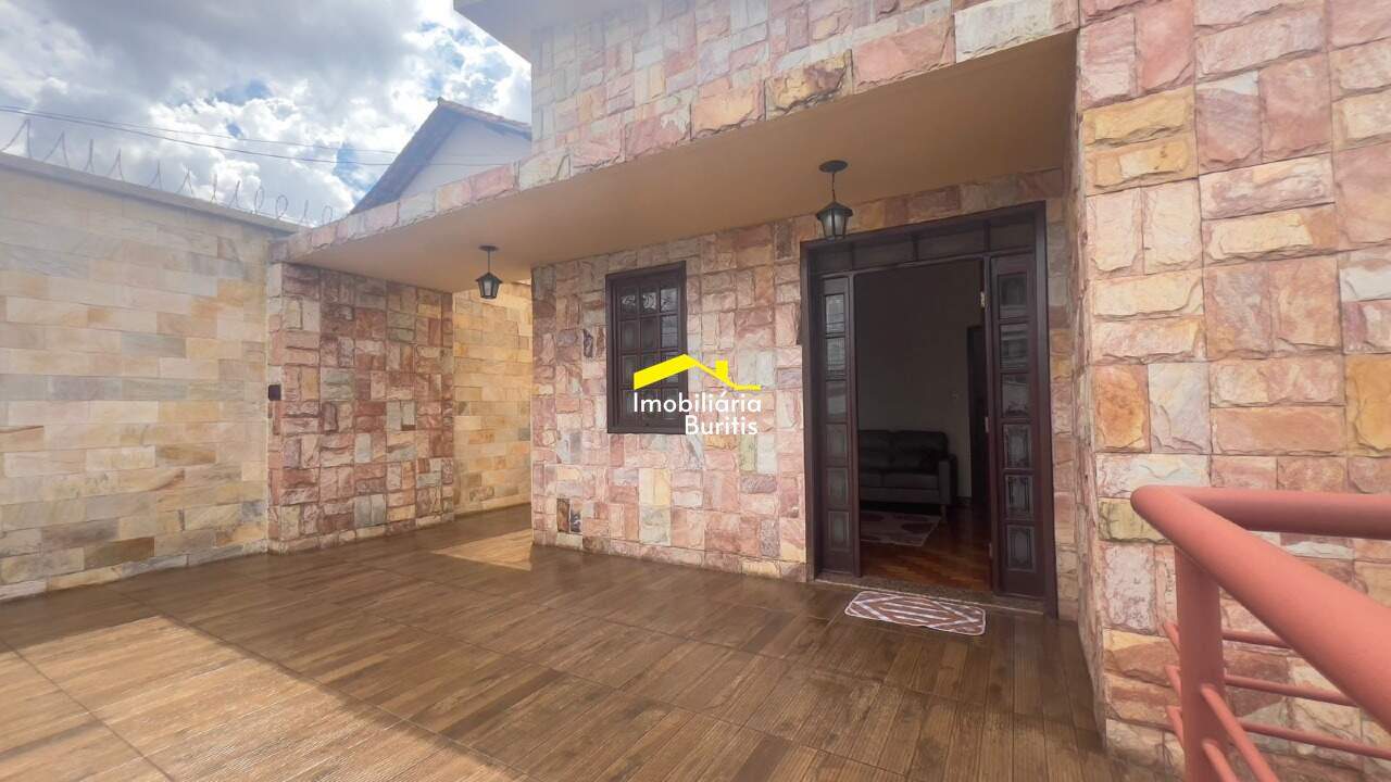 Casa à venda no Salgado Filho: 