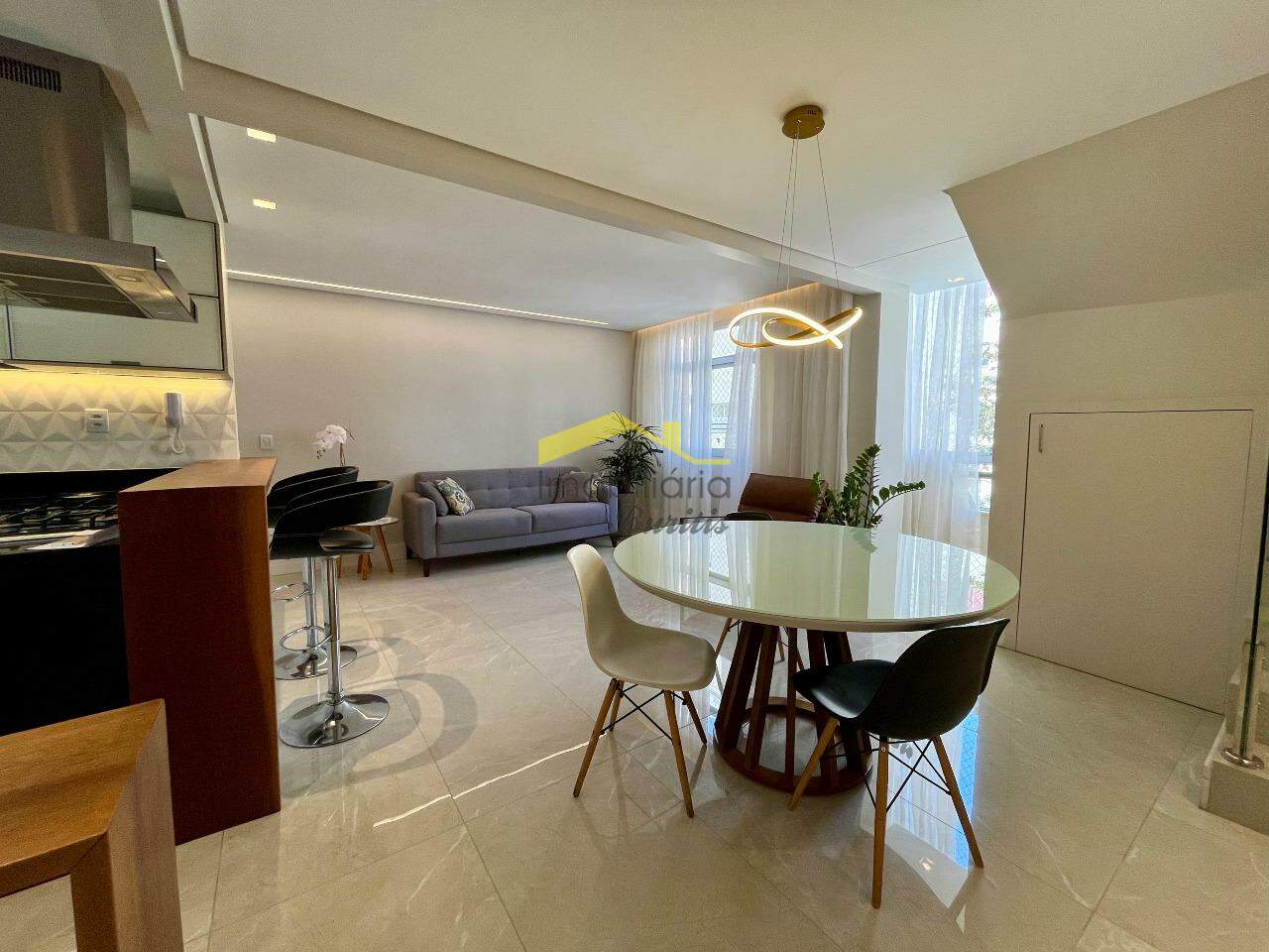 Cobertura à venda no Buritis: 