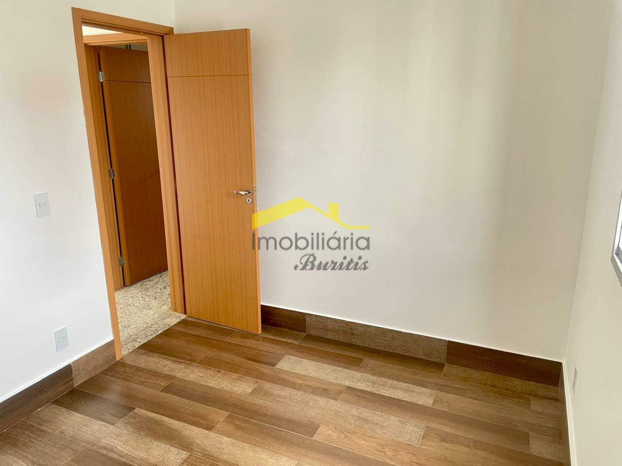 Apartamento para aluguel no Buritis: 