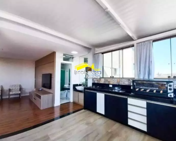 Cobertura à venda no Cinqüentenário: 