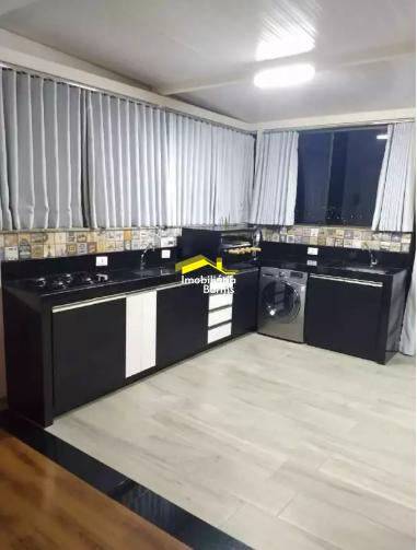 Cobertura à venda no Cinqüentenário: 