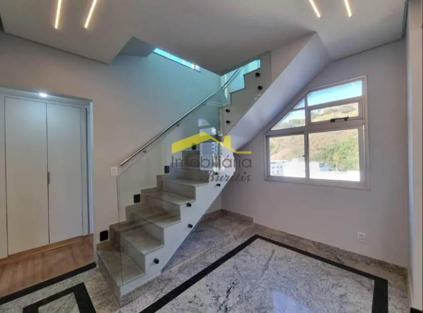 Cobertura para aluguel no Buritis: 