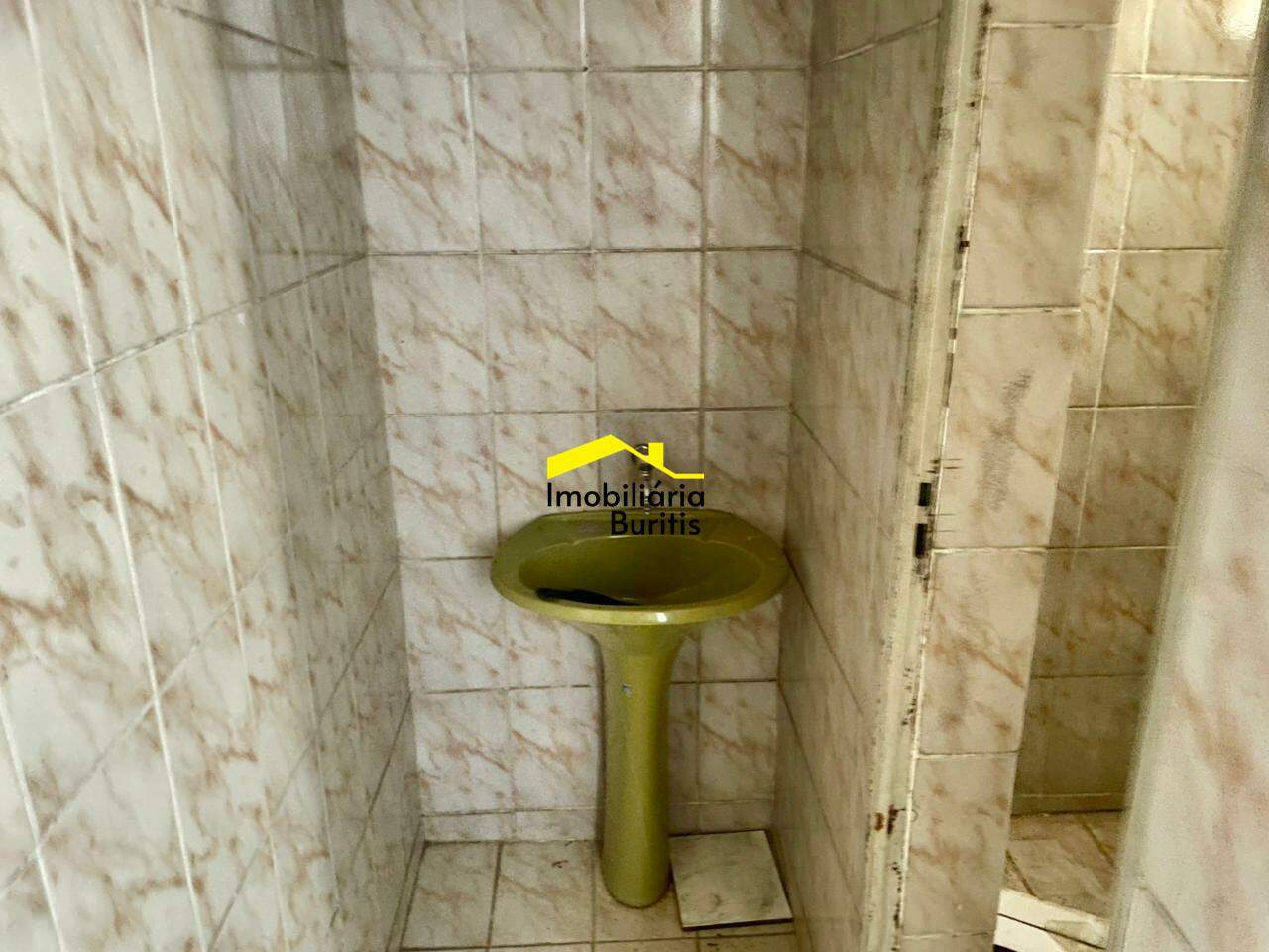 Loja para aluguel no Estrela do Oriente: 