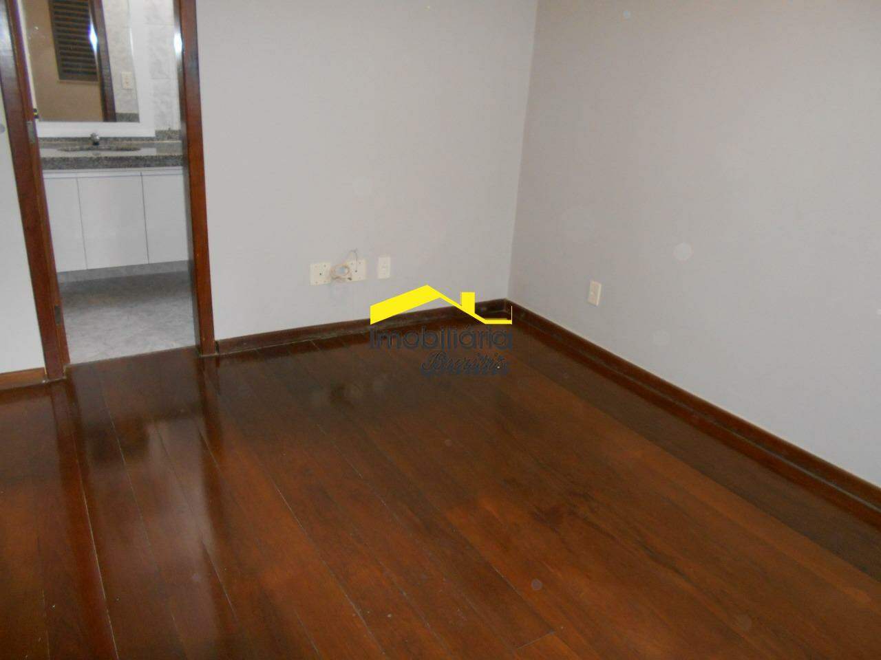 Apartamento à venda no Buritis: 