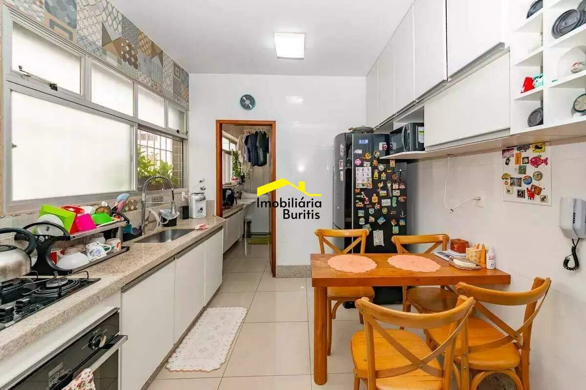Apartamento à venda no Buritis: 