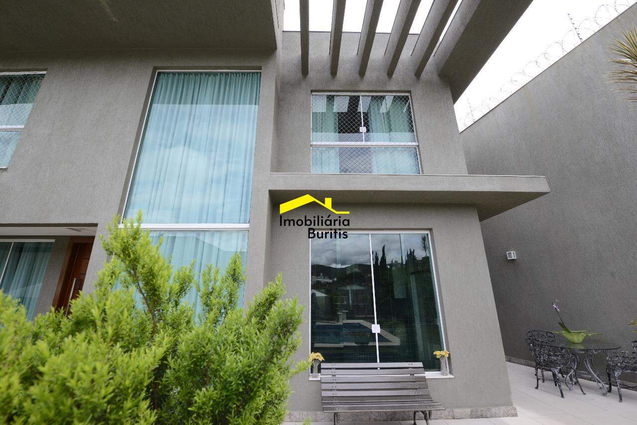 Casa à venda no Estoril: 