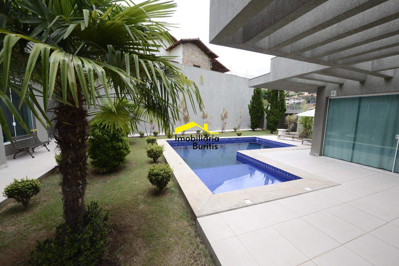 Casa à venda no Estoril: 