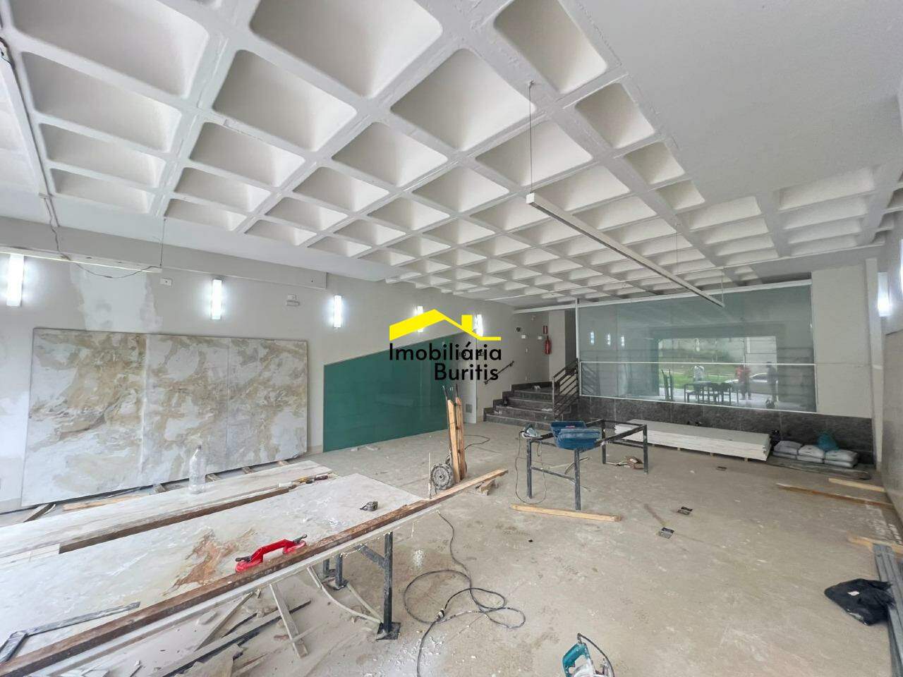 Loja para aluguel no Buritis: 