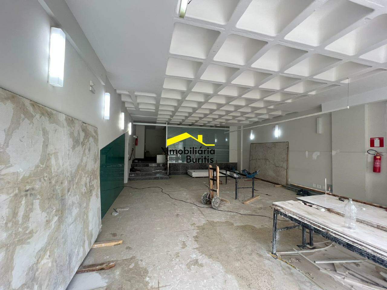 Loja para aluguel no Buritis: 
