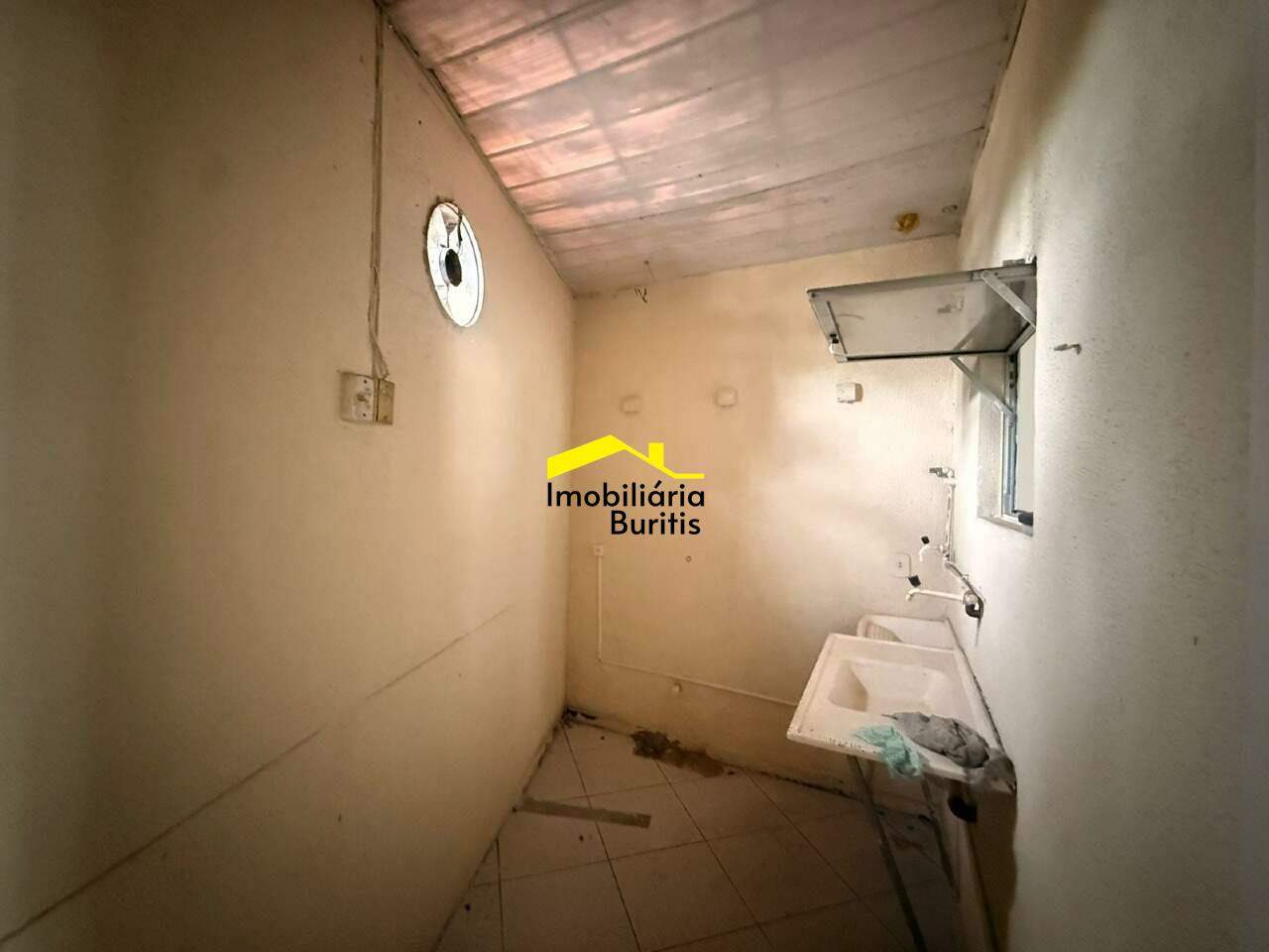 Loja à venda no Estoril: 