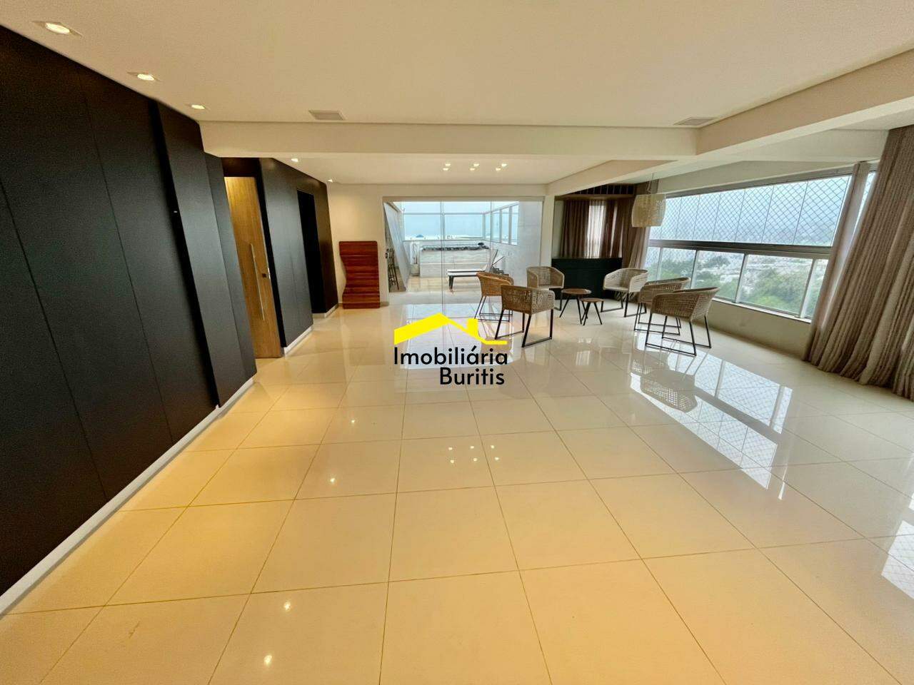 Cobertura à venda no Buritis: 