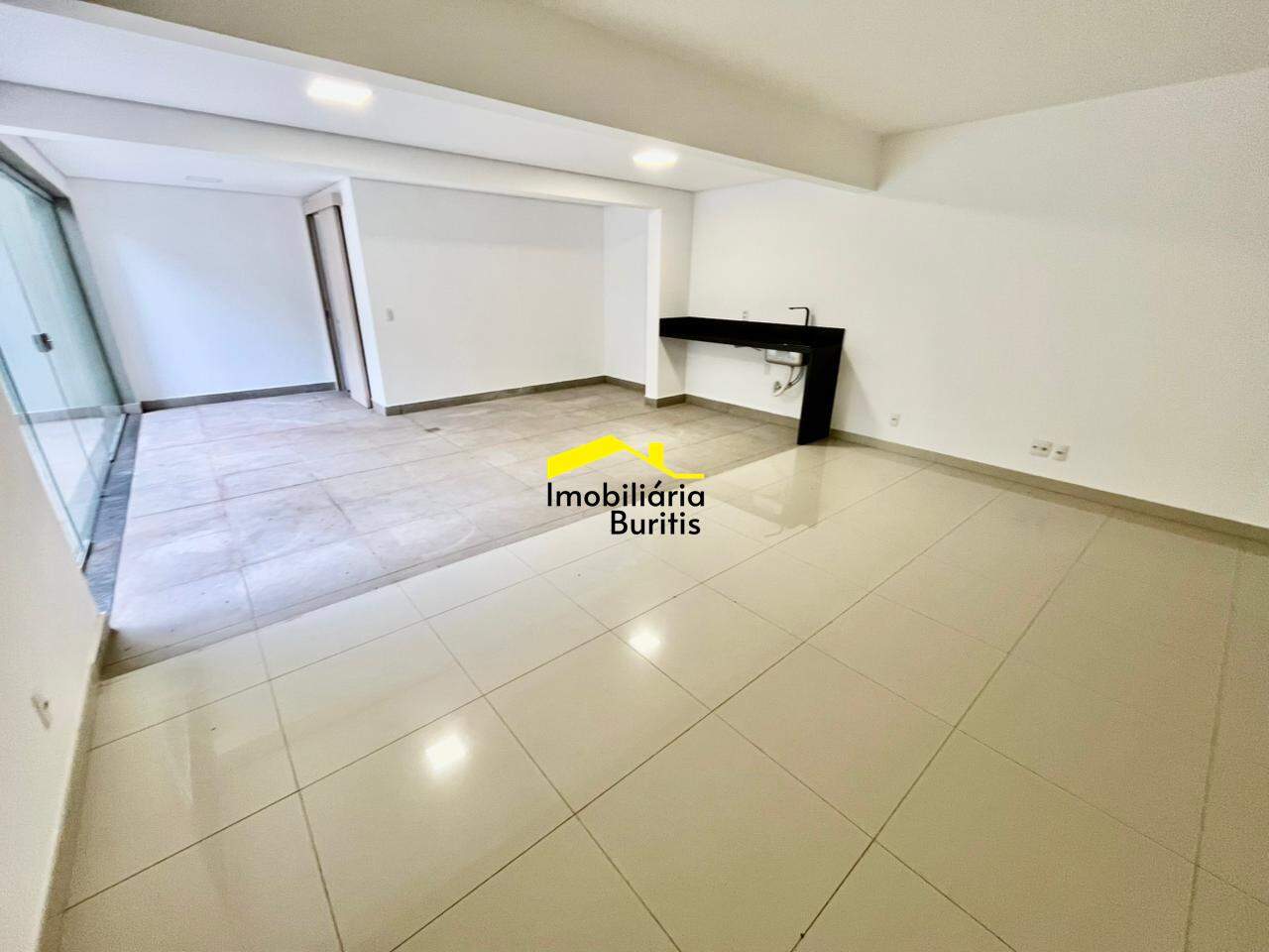 Apartamento com área privativa à venda no Buritis: 