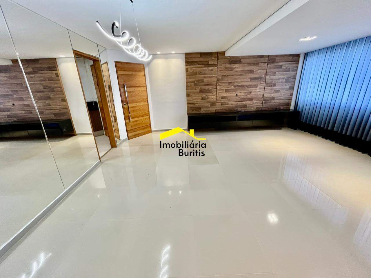 Apartamento à venda no Buritis: 