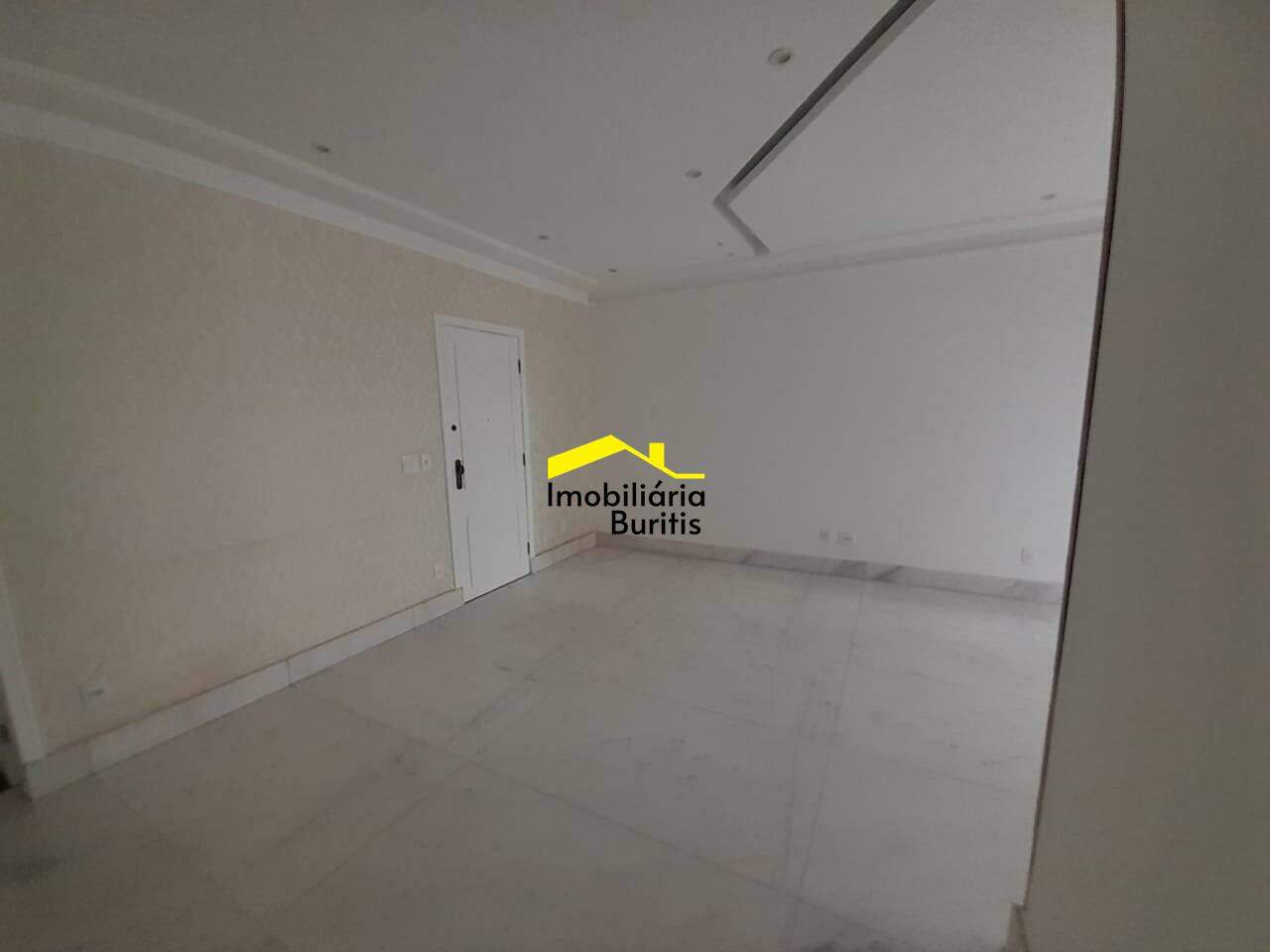 Apartamento à venda no Buritis: 