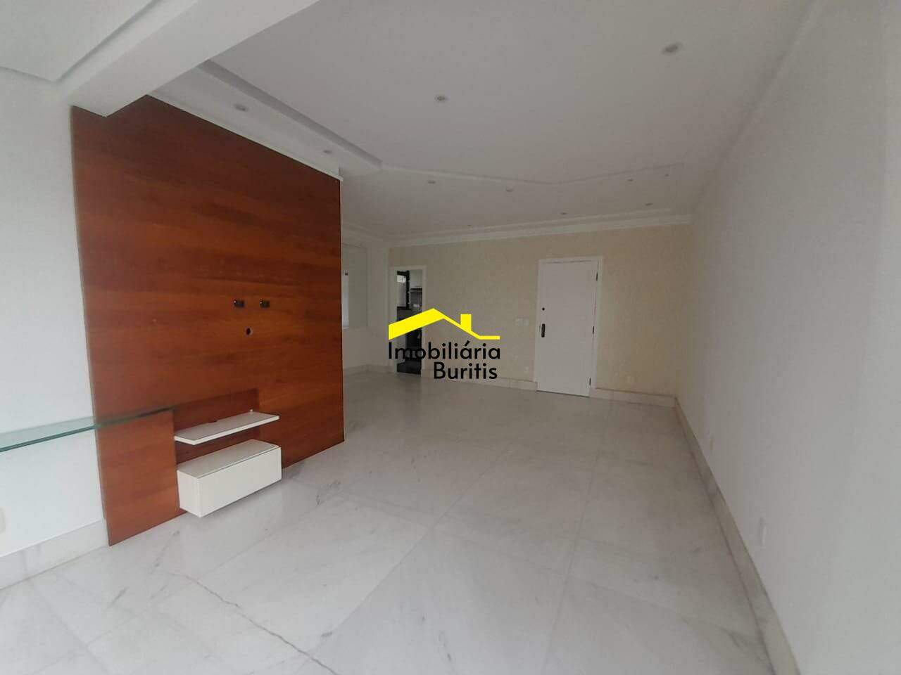 Apartamento à venda no Buritis: 