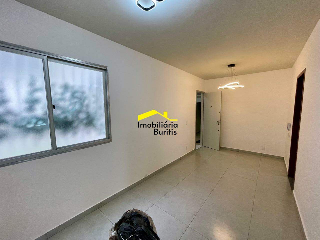 Apartamento para aluguel no Buritis: 