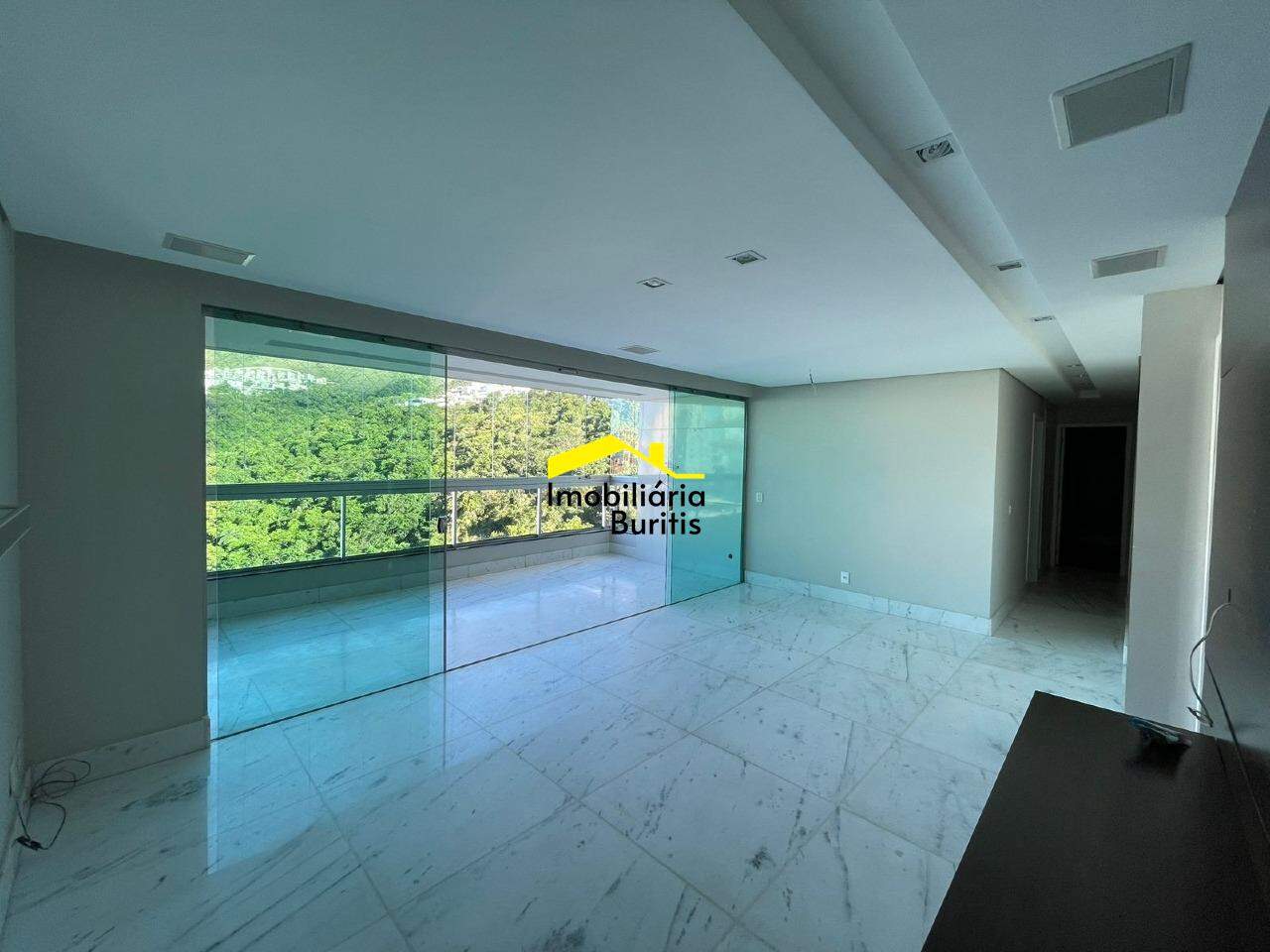 Apartamento para aluguel no Buritis: 