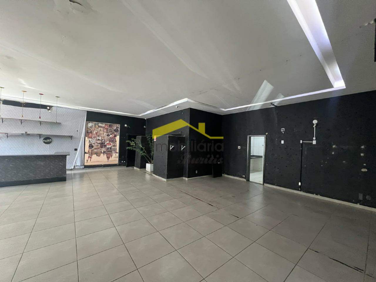 Loja para aluguel no Buritis: 